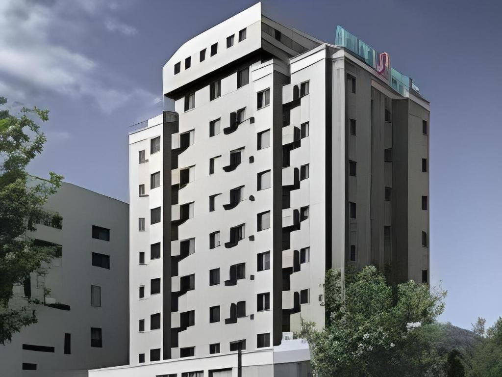 Jinjiang Inn Qingdao Wuxi Square Nanjing Road Metro Station Exterior photo